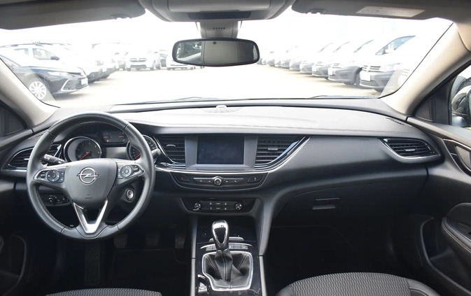 Opel Insignia cena 63500 przebieg: 108513, rok produkcji 2019 z Narol małe 562